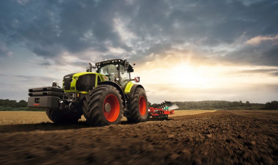 CLAAS испытает новый трактор в Казахстане